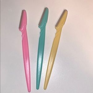 ✨New Facial / Eyebrow Razor Bundle✨